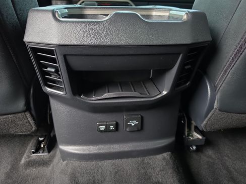 Certified 2026 Toyota Tundra Limited AWD/4WD image 18