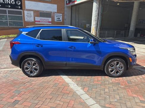 Certified 2024 Kia Seltos S AWD/4WD image 2