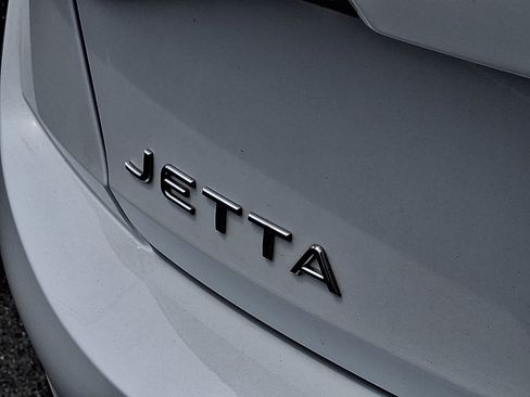 Used 2024 Volkswagen Jetta SEL FWD image 16