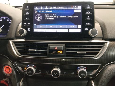 Used 2019 Honda Accord Sport image 25