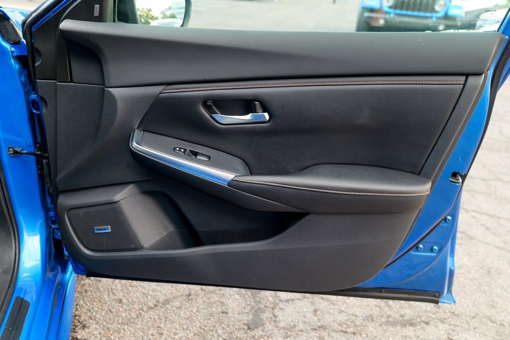 Used 2023 Nissan Sentra SR w/ SR Premium Package FWD image 32