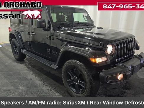 Used 2022 Jeep Wrangler Unlimited Sahara image 2