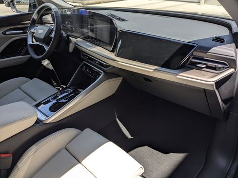 New 2026 Audi Q5 Premium Plus AWD/4WD image 24