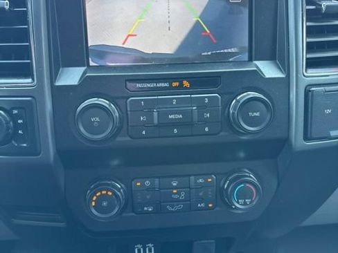 Used 2019 Ford F150 XLT w/ Equipment Group 302A Luxury AWD/4WD image 10