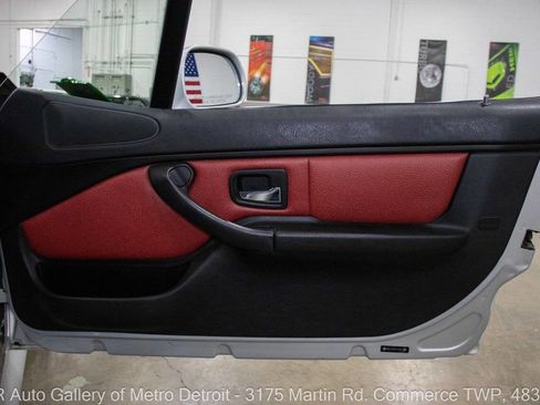 Used 2000 BMW Z3 2.5i image 38