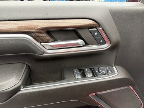 Used 2024 Chevrolet Silverado 2500 LT w/ Convenience Package image 16