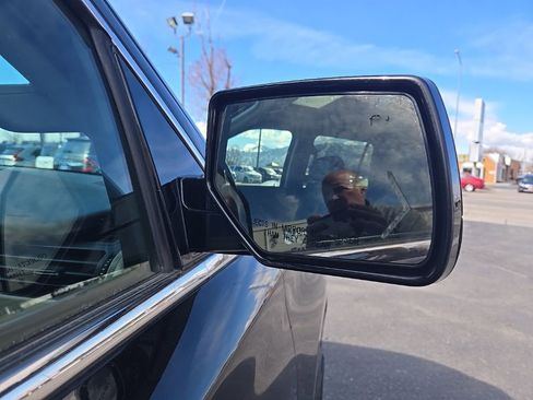 Used 2020 GMC Yukon Denali image 31