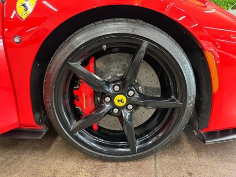 Used 2021 Ferrari F8 Tributo RWD image 24