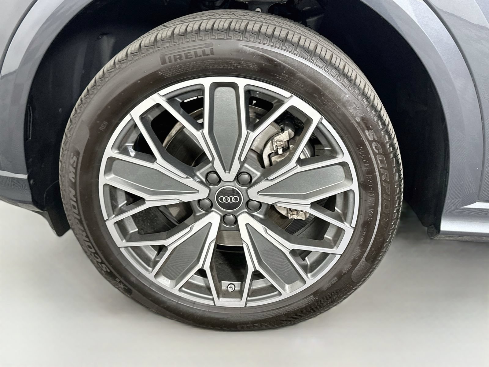 Used 2025 Audi Q5 Premium Plus w/ Premium Plus AWD/4WD image 29