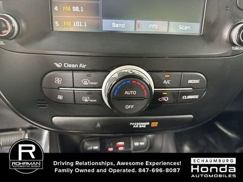 Used 2019 Kia Soul w/ Convenience Package FWD image 9