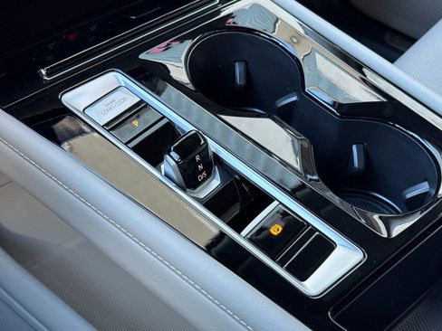 New 2026 Volkswagen Atlas SE image 21