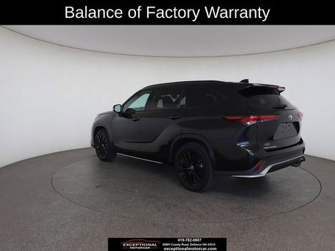 Used 2025 Toyota Highlander XSE AWD/4WD image 11