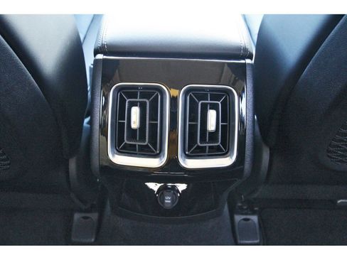 Used 2025 Kia Sorento SX FWD image 16