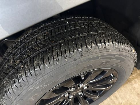 Certified 2022 GMC Canyon Elevation w/ Elevation Premium Package image 12