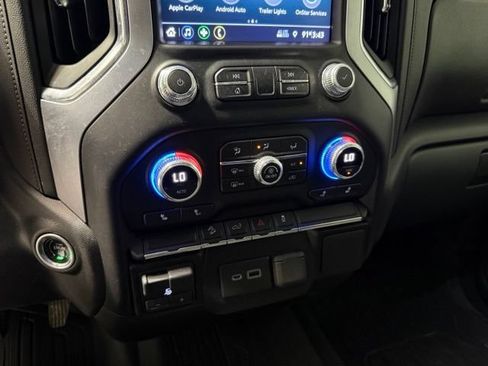 Used 2022 GMC Sierra 2500 SLE w/ SLE Value Package; AWD/4WD image 18