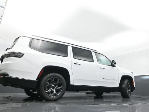 New 2026 Jeep Grand Wagoneer L Limited w/ Premium Group II AWD/4WD image 34