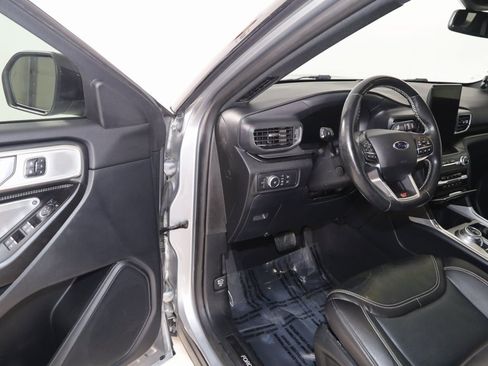 Used 2020 Ford Explorer ST w/ Premium Technology Package image 55