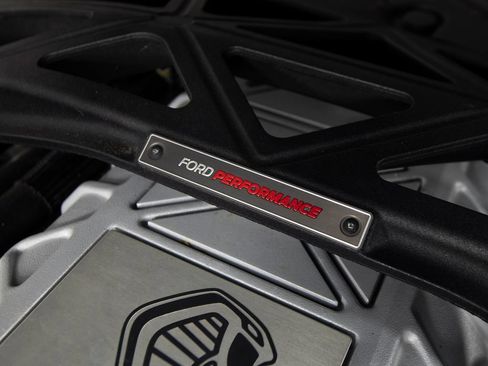 Used 2020 Ford Mustang Shelby GT500 w/ Technology Package RWD image 58