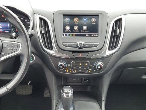 Used 2021 Chevrolet Equinox LT image 25