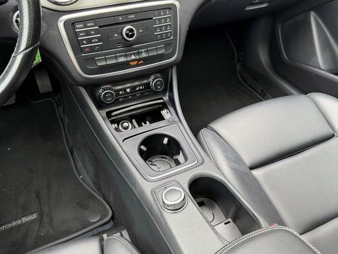 Used 2016 Mercedes-Benz GLA 250 image 45