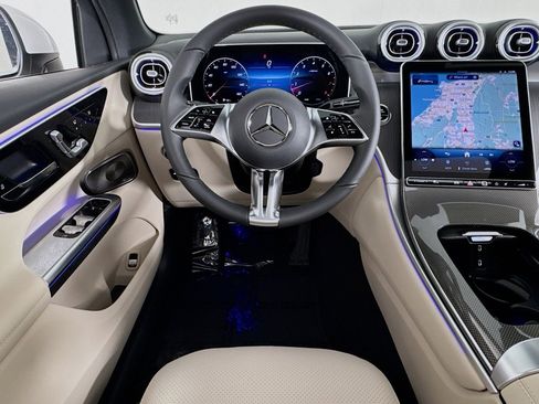 New 2026 Mercedes-Benz GLC 300 image 4