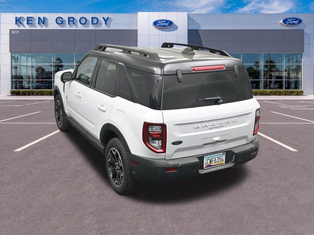 Used 2025 Ford Bronco Sport Outer Banks w/ Outer Banks Tech Package+ AWD/4WD image 15