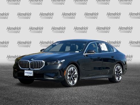 Certified 2026 BMW 530i RWD image 9