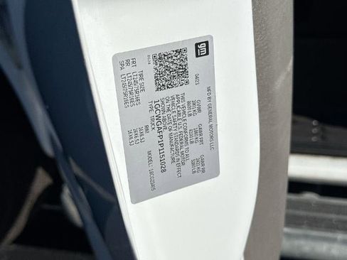 Used 2023 Chevrolet Express 2500 Base w/ Driver Convenience Package image 30