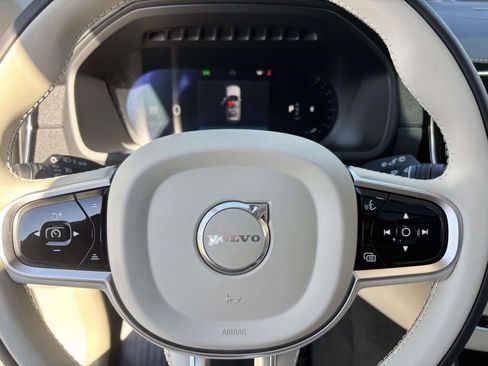 New 2026 Volvo XC90 B6 Ultra image 17