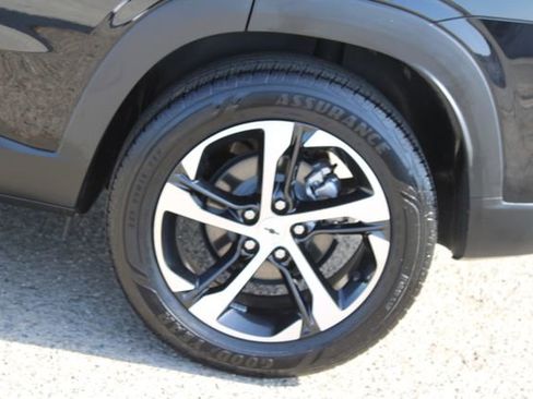 Used 2024 Chevrolet Trax RS w/ Driver Confidence Package FWD image 8
