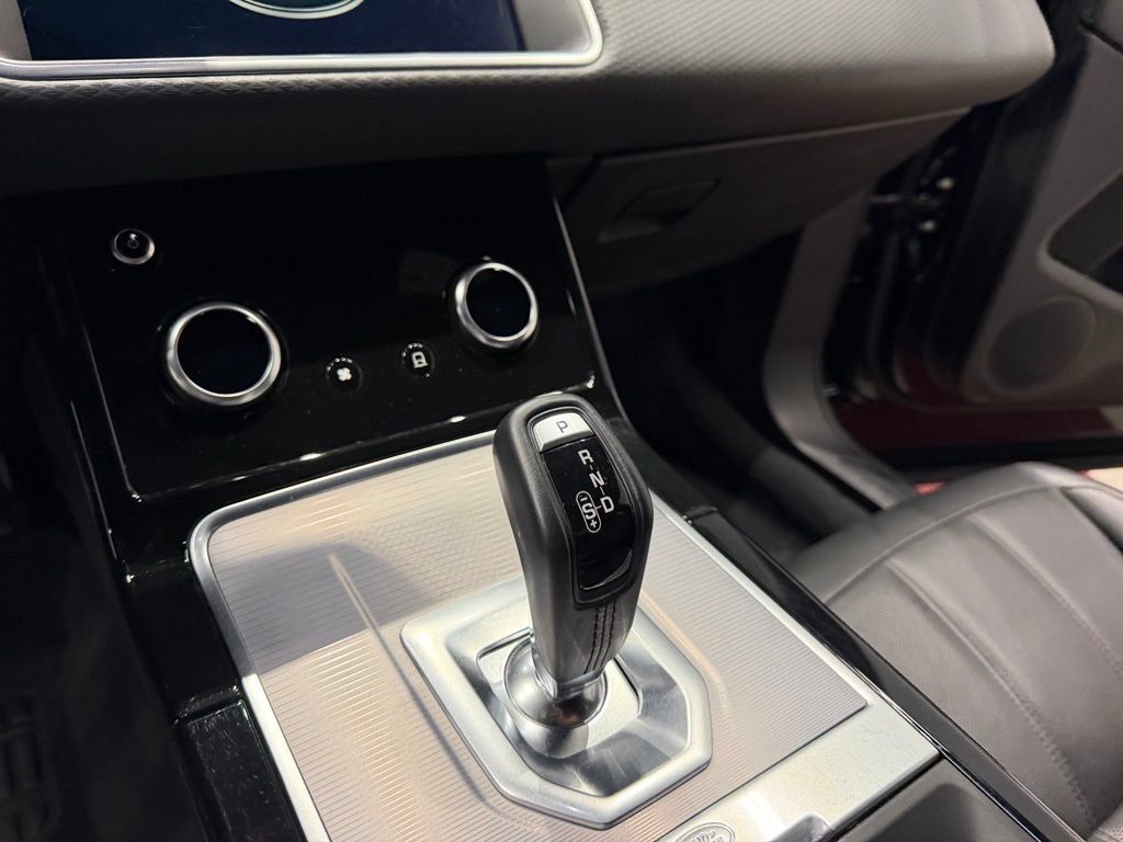 Used 2020 Land Rover Range Rover Evoque S AWD/4WD image 38