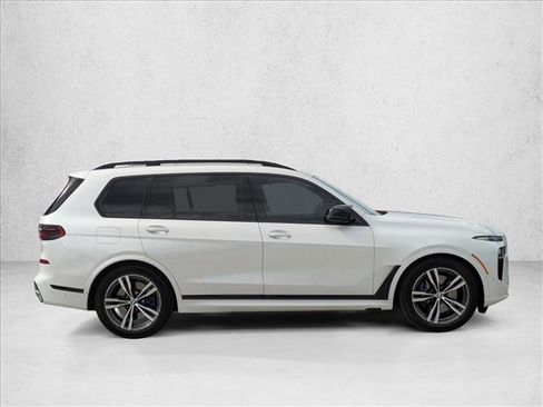 Certified 2025 BMW X7 M60i w/ Climate Comfort Package image 4