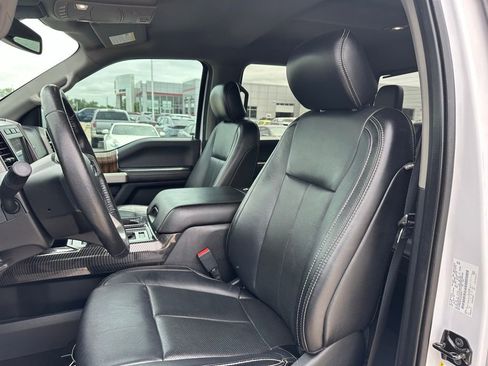 Used 2020 Ford F150 Lariat w/ FX4 Off-Road Package AWD/4WD image 13