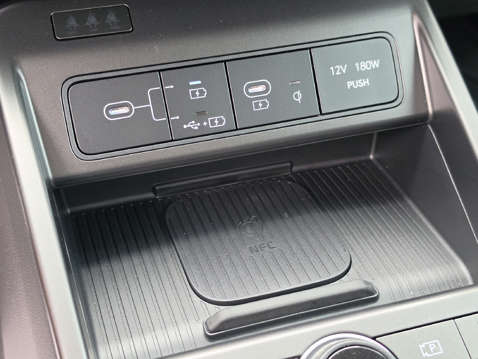 New 2026 Hyundai Kona Limited FWD image 30