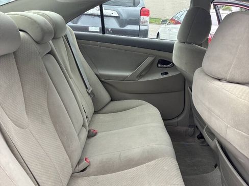 Used 2009 Toyota Camry LE FWD image 14