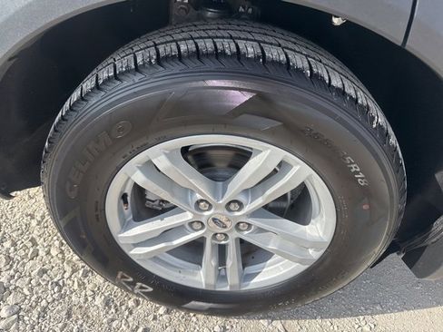 Used 2024 Ford Explorer XLT w/ Equipment Group 202A image 28