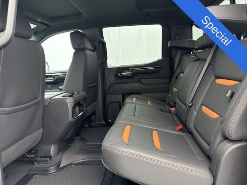 Used 2024 GMC Sierra 1500 AT4 w/ Technology Package AWD/4WD image 14