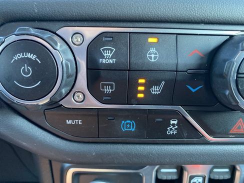 Used 2024 Jeep Wrangler Unlimited Rubicon 4xe AWD/4WD image 41
