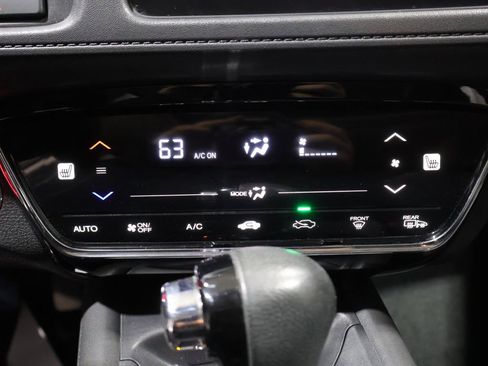 Used 2019 Honda HR-V Touring image 31