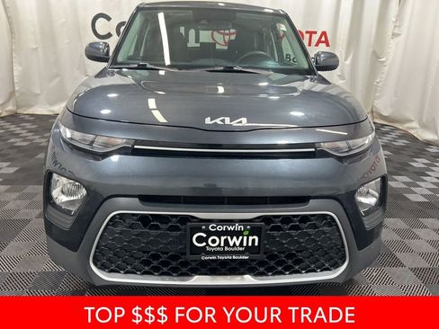 Used 2022 Kia Soul LX w/ Technology Package image 2