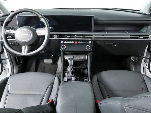 Used 2025 Hyundai Tucson SEL image 17