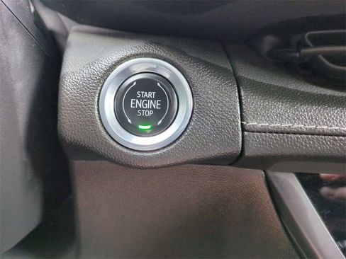 Certified 2022 Buick Envision Essence w/ Technology Package I image 19