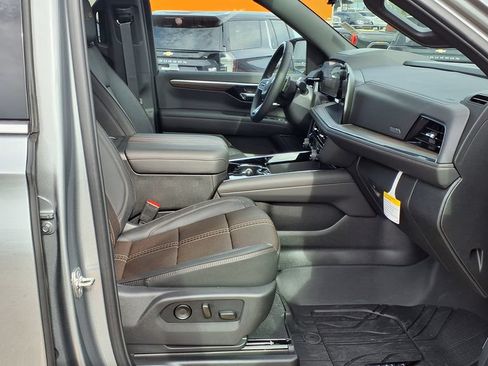 New 2026 Chevrolet Tahoe High Country AWD/4WD image 25