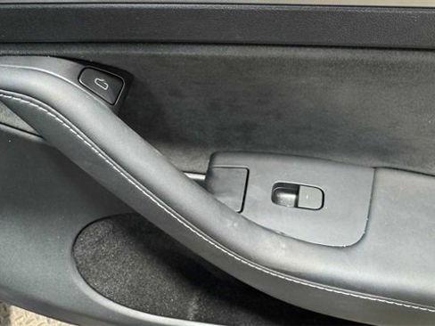 Used 2024 Tesla Model Y Long Range image 14