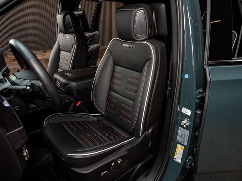 Used 2026 GMC Yukon AT4 Ultimate image 28