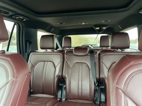 Used 2024 Ford Expedition Max Limited image 39