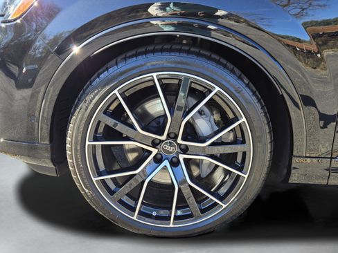 New 2025 Audi Q7 3.0T Prestige image 11