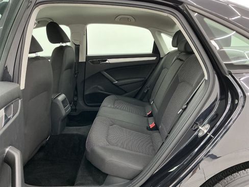 Used 2018 Volkswagen Passat 2.0T S w/ Driver Assistance Package FWD image 20