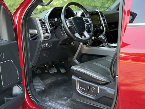 Used 2015 Ford F150 Platinum w/ Equipment Group 701A Luxury AWD/4WD image 11