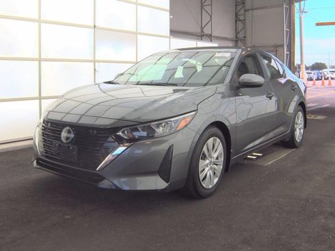 Used 2024 Nissan Sentra S FWD image 1